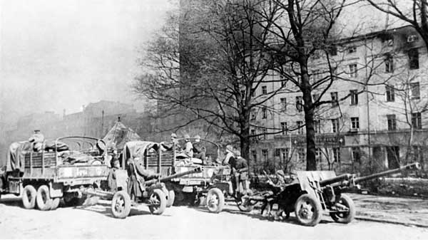 Иллюстрация к книге — Маршал Варенцов. Путь к вершинам славы и долгое забвение. 1901-1971 [n_30.jpg]