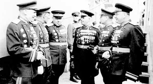 Иллюстрация к книге — Маршал Варенцов. Путь к вершинам славы и долгое забвение. 1901-1971 [n_37.jpg]