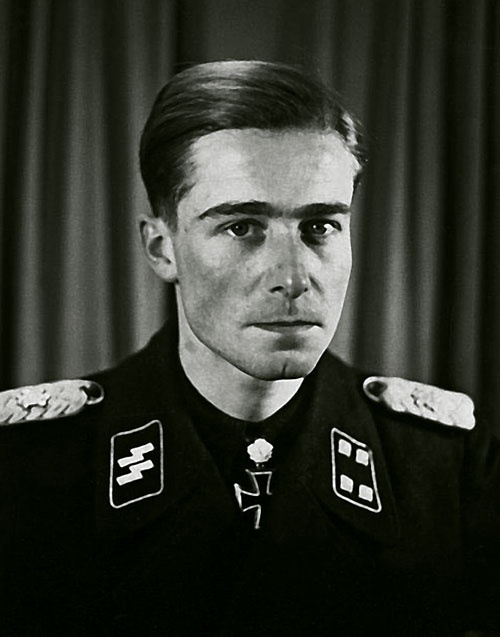 Иллюстрация к книге — "Никогда против России!" Мой отец Иоахим фон Риббентроп [i_036.jpg]