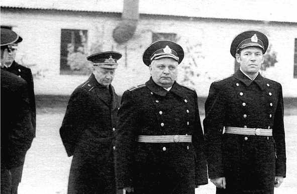 Иллюстрация к книге — Морские дьяволы. Из жизни водолазов-разведчиков Балтийского флота ВМФ [image18.jpg]