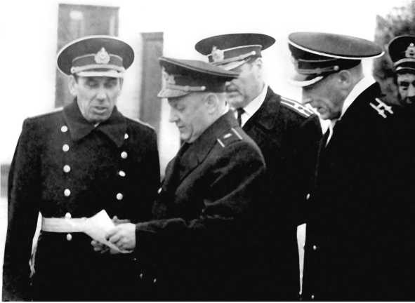 Иллюстрация к книге — Морские дьяволы. Из жизни водолазов-разведчиков Балтийского флота ВМФ [image82.jpg]