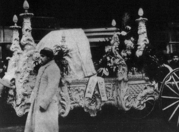 Иллюстрация к книге — Федор Сологуб [i_027.jpg]