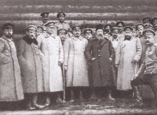 Иллюстрация к книге — Василий Шульгин. Судьба русского националиста [i_022.jpg]