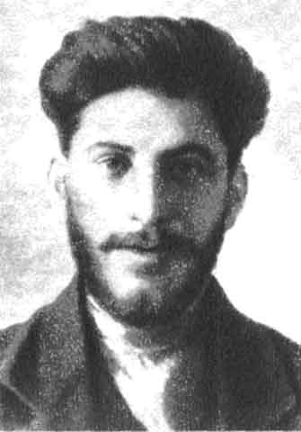 Иллюстрация к книге — Сталин [i_011.jpg]