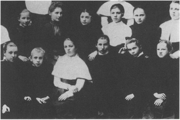 Иллюстрация к книге — Зинаида Серебрякова [i_006.jpg]