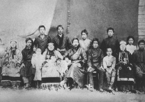 Иллюстрация к книге — Вампилов [i_003.jpg]