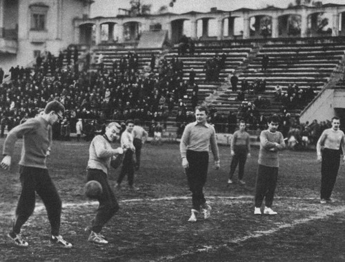 Иллюстрация к книге — Вампилов [i_028.jpg]