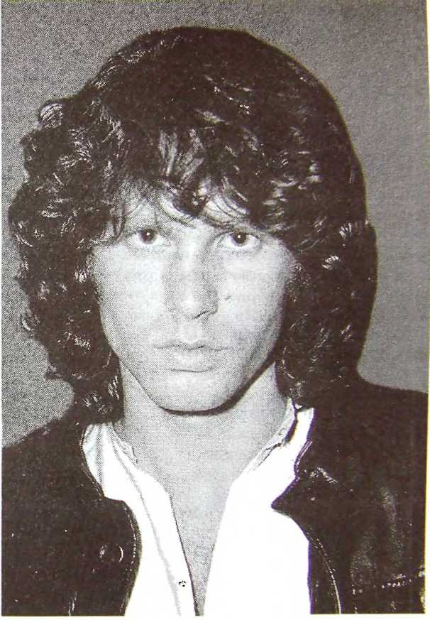 Иллюстрация к книге — Шаман. Скандальная биография Джима Моррисона [i_011.jpg]