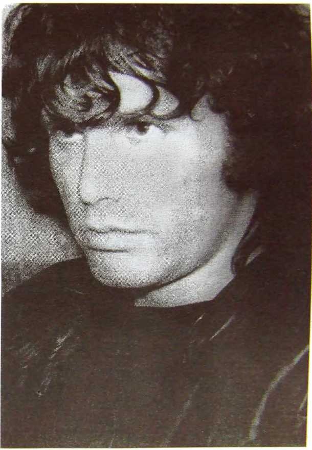 Иллюстрация к книге — Шаман. Скандальная биография Джима Моррисона [i_016.jpg]