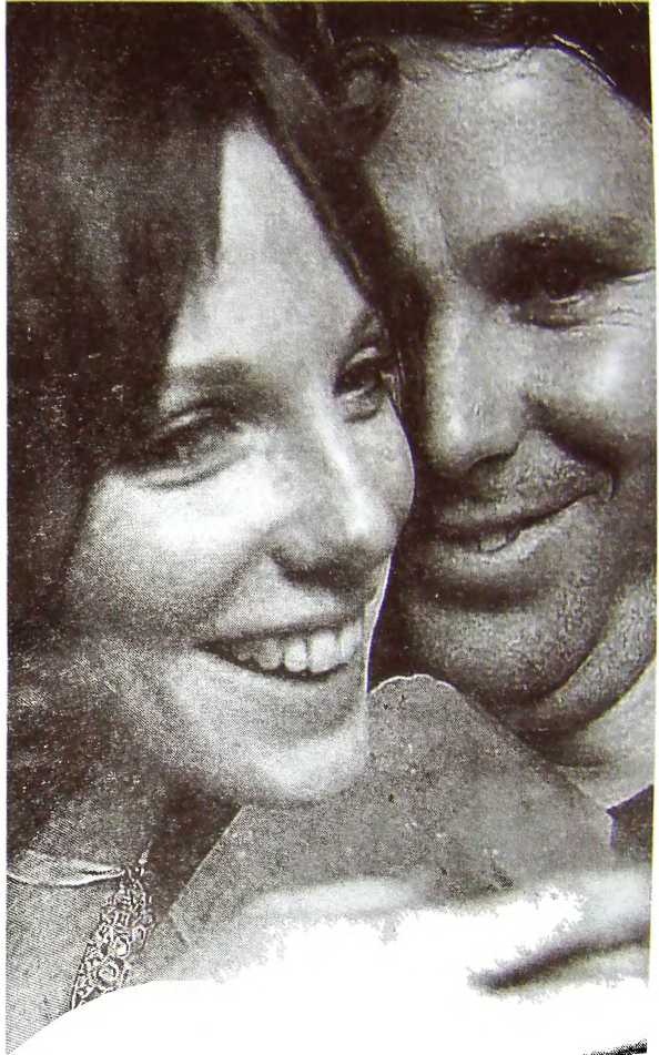 Иллюстрация к книге — Шаман. Скандальная биография Джима Моррисона [i_092.jpg]