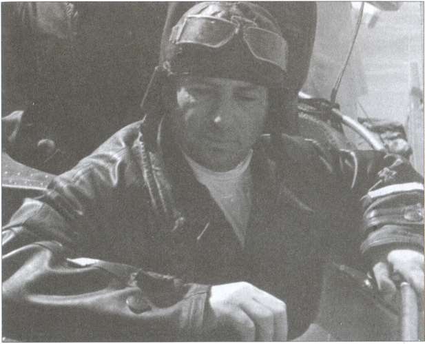 Иллюстрация к книге — Мехлис. Тень вождя [i_008.jpg]