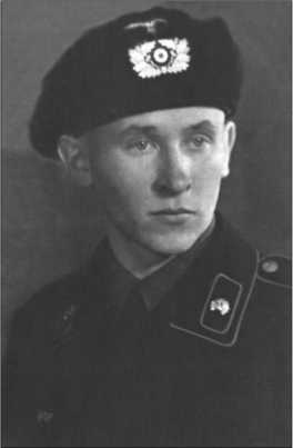 Иллюстрация к книге — &quot;Тигры&quot; в снегу. Мемуары танкового аса [i_002.jpg]