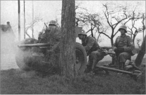 Иллюстрация к книге — &quot;Тигры&quot; в снегу. Мемуары танкового аса [i_008.jpg]