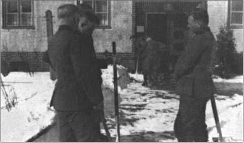 Иллюстрация к книге — &quot;Тигры&quot; в снегу. Мемуары танкового аса [i_009.jpg]