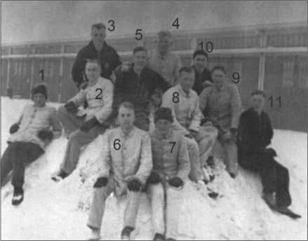 Иллюстрация к книге — &quot;Тигры&quot; в снегу. Мемуары танкового аса [i_011.jpg]