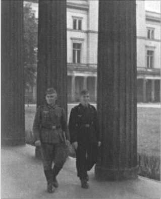 Иллюстрация к книге — &quot;Тигры&quot; в снегу. Мемуары танкового аса [i_037.jpg]