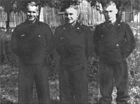 Иллюстрация к книге — &quot;Тигры&quot; в снегу. Мемуары танкового аса [i_040.jpg]