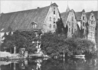 Иллюстрация к книге — &quot;Тигры&quot; в снегу. Мемуары танкового аса [i_064.jpg]