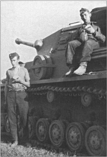 Иллюстрация к книге — &quot;Тигры&quot; в снегу. Мемуары танкового аса [i_164.jpg]