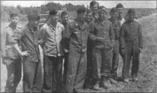 Иллюстрация к книге — &quot;Тигры&quot; в снегу. Мемуары танкового аса [i_222.jpg]