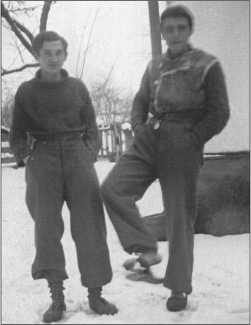 Иллюстрация к книге — "Тигры" в снегу. Мемуары танкового аса [i_285.jpg]