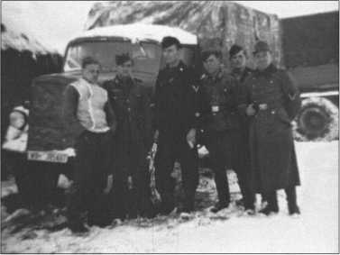 Иллюстрация к книге — &quot;Тигры&quot; в снегу. Мемуары танкового аса [i_289.jpg]