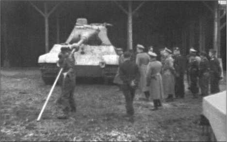 Иллюстрация к книге — &quot;Тигры&quot; в снегу. Мемуары танкового аса [i_316.jpg]