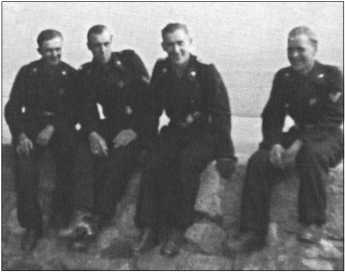 Иллюстрация к книге — &quot;Тигры&quot; в снегу. Мемуары танкового аса [i_323.jpg]