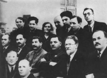 Иллюстрация к книге — Юлиан Семенов [i_009.jpg]