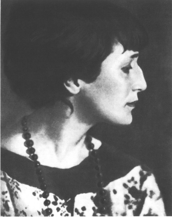 Иллюстрация к книге — Маяковский. Самоубийство [i_025.jpg]