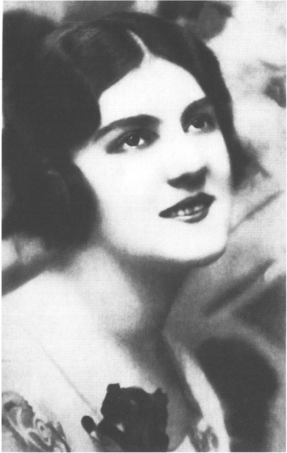 Иллюстрация к книге — Маяковский. Самоубийство [i_045.jpg]