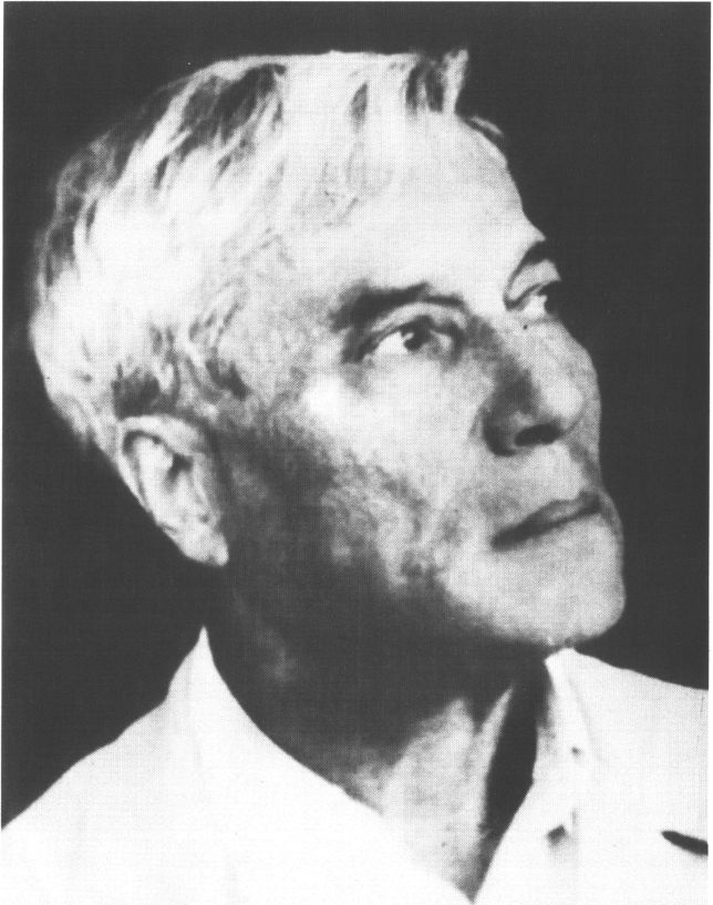 Иллюстрация к книге — Маяковский. Самоубийство [i_047.jpg]