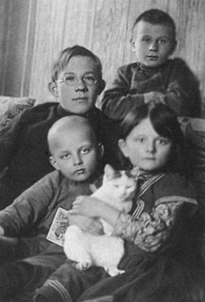 Иллюстрация к книге — Солоневич [i_005.jpg]