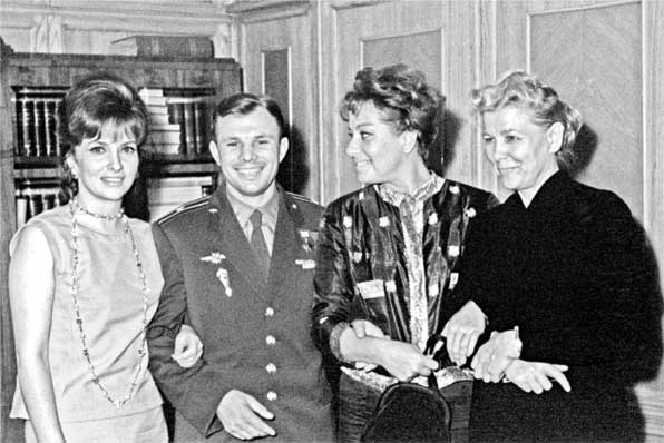 Иллюстрация к книге — Тайны космонавтики [i_016.jpg]