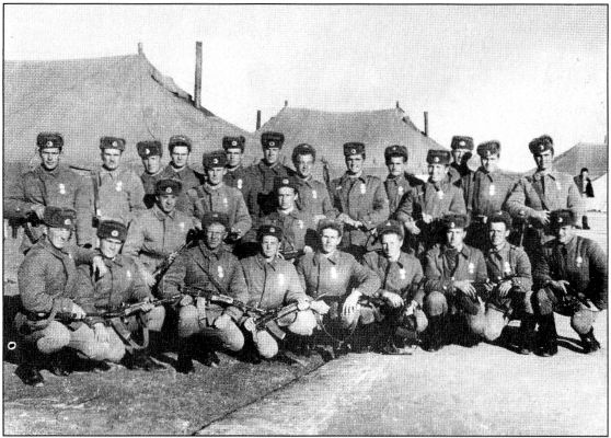 Иллюстрация к книге — Спецназ ВДВ. Диверсионно-разведывательные операции в Афгане [i_027.jpg]