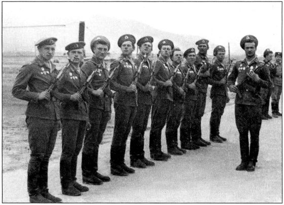 Иллюстрация к книге — Спецназ ВДВ. Диверсионно-разведывательные операции в Афгане [i_031.jpg]