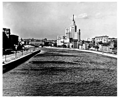 Иллюстрация к книге — Фаина Раневская. Фуфа Великолепная, или С юмором по жизни [i_003.jpg]