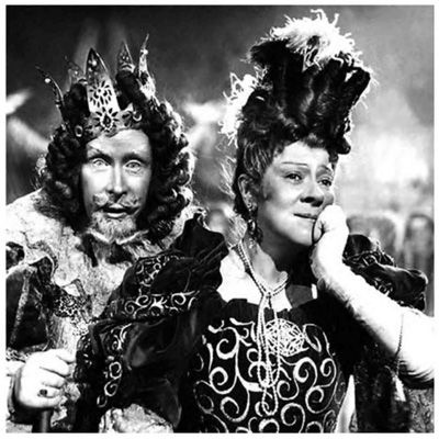 Иллюстрация к книге — Фаина Раневская. Фуфа Великолепная, или С юмором по жизни [i_015.jpg]