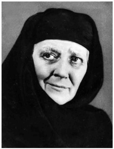 Иллюстрация к книге — Фаина Раневская. Фуфа Великолепная, или С юмором по жизни [i_033.jpg]