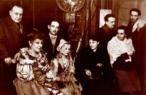 Иллюстрация к книге — Мои королевы. Раневская, Зелёная, Пельтцер [i_024.jpg]