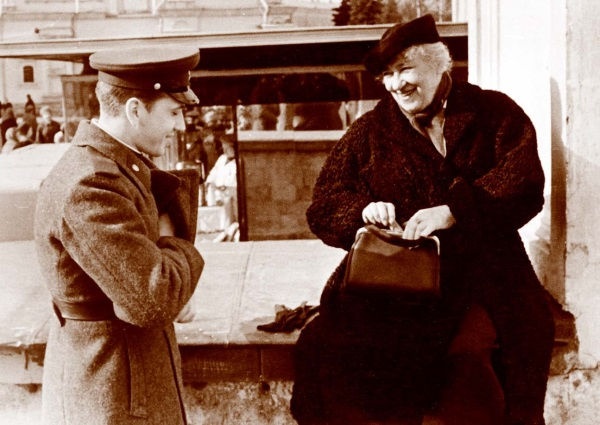 Иллюстрация к книге — Мои королевы. Раневская, Зелёная, Пельтцер [i_027.jpg]