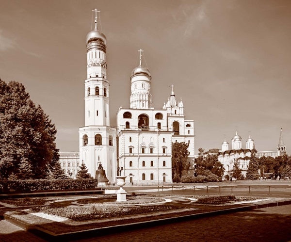 Иллюстрация к книге — Мои королевы. Раневская, Зелёная, Пельтцер [i_031.jpg]