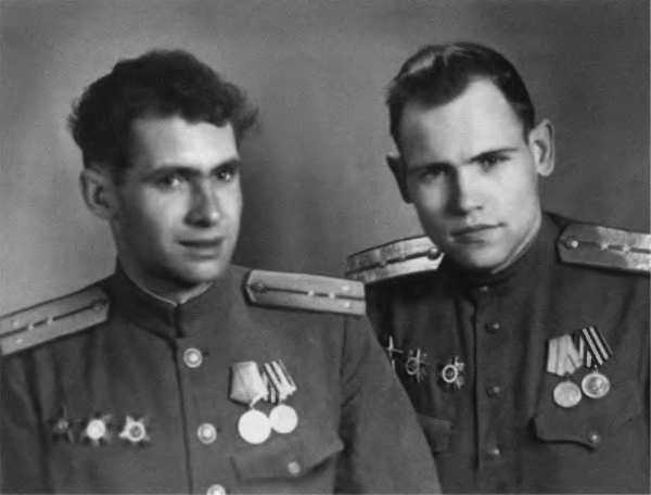 Иллюстрация к книге — Берзарин [i_040.jpg]