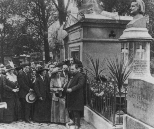 Иллюстрация к книге — Бальзак без маски [i_071.jpg]