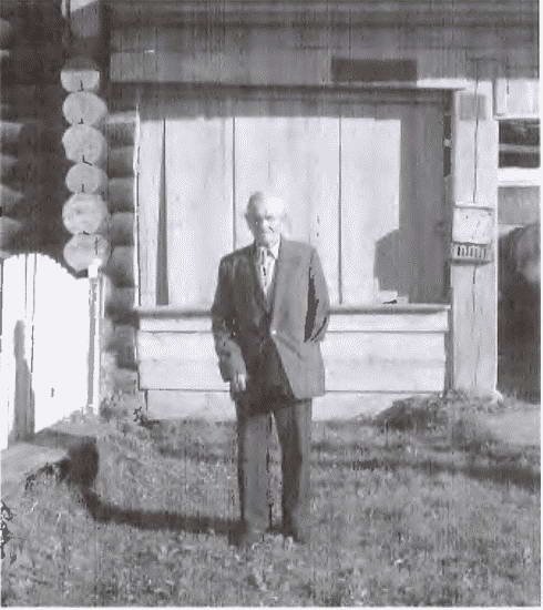 Иллюстрация к книге — Товарищ Павлик. Взлет и падение советского мальчика-героя [i_005.jpg]