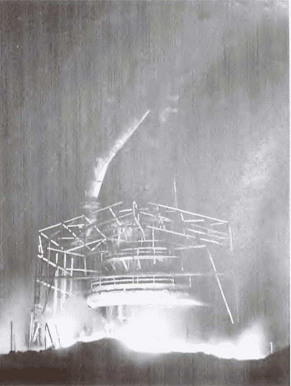 Иллюстрация к книге — Товарищ Павлик. Взлет и падение советского мальчика-героя [i_010.jpg]