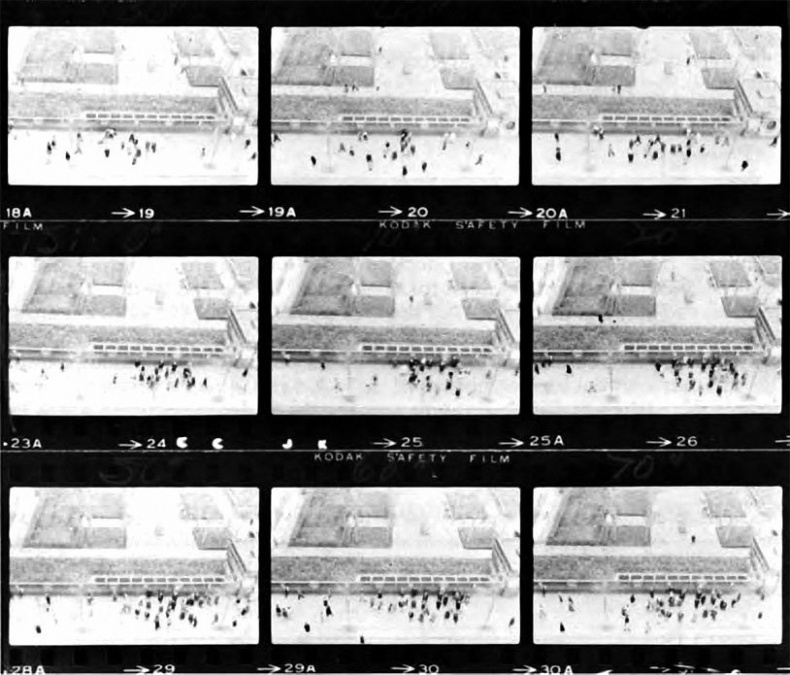 Иллюстрация к книге — Как хороший человек становится негодяем. Эксперименты о механизмах подчинения. Индивид в сетях общества [i_031.jpg]