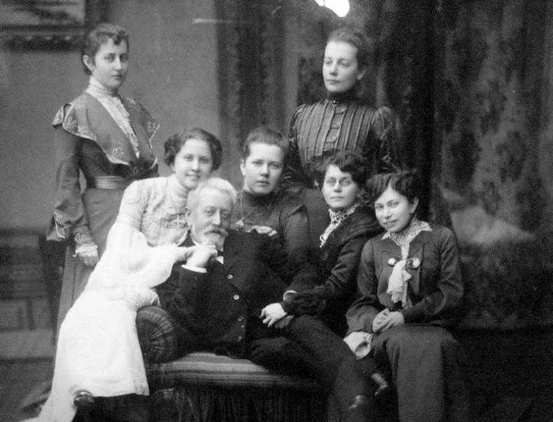 Иллюстрация к книге — Московский модерн в лицах и судьбах [i_026.jpg]