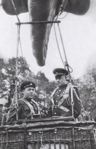 Иллюстрация к книге — Рокоссовский [i_036.jpg]