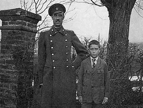 Иллюстрация к книге — Врангель [i_050.jpg]